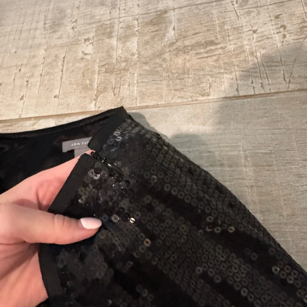 Ann Taylor Black Sequin Mini Skirt Size 2
